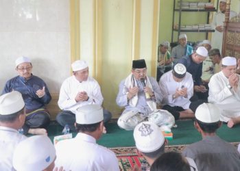 Bupati Tanjab Barat Hadiri Haul ke-87 Syekh Abdurrahman Sidiq Bin Syekh M. Afif Al-Banjari di Sapat