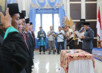 Bupati Anwar Sadat Lantik Pejabat Pimpinan Tinggi Pratama, Administrator dan Pengawas di Lingkungan Pemerintah Kabupaten Tanjab Barat