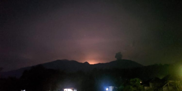 Gunungapi Marapi Kembali Meletus, Bandara Minangkabau Ditutup Sementara