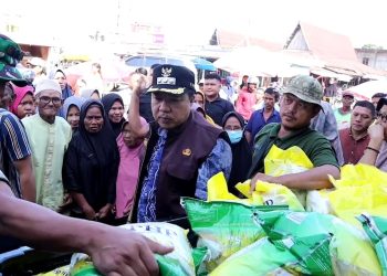 Cegah Inflasi, Pj Bupati Merangin Gelar Operasi Pasar di Pamenang