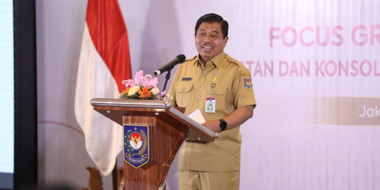 Sekjen Kemendagri Minta Bank Pembangunan Daerah Perkuat Layanan Perbankan di Daerah 