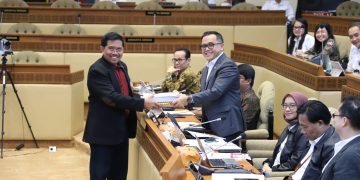 Menteri PANRB Bawa RPP ke DPR, Bahas Penataan Non-ASN hingga Insentif ASN di Daerah 3T 