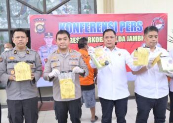 Ditresnarkoba Polda Jambi Tangkap Tiga Pelaku Bawa 10 Kilogram Sabu