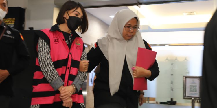 Kejaksaan Agung Tahan Tersangka HLN Manager PT QSE Terkait Kasus Korupsi Perkara Komoditas Timah