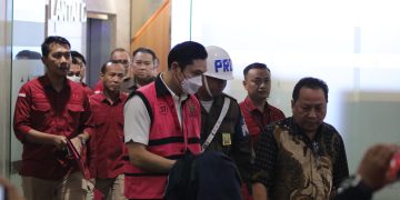 Kejaksaan Agung Menahan Tersangka HM Selaku Perwakilan PT RBT Kasus Korupsi Komoditas Timah
