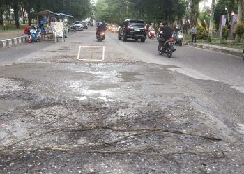 Presiden Jokowi  Akan Ke Merangin, Jalan Berlubang Di Dalam Kota Bangko di Perbaiki dan Pedagang Berharap Harga Sembako Turun