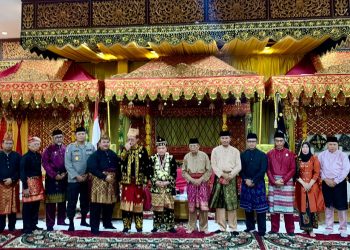 Ahmadi Noor Supit Diberikan Penganugerahan Adat Melayu, Edi Purwanto: Adat Melayu Terus Kita Lestarikan