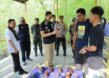 Bupati Tanjab Barat Dampingi Menparekraf RI Kunjungan Kerja ke Wisata Mangrove Pangkal Babu