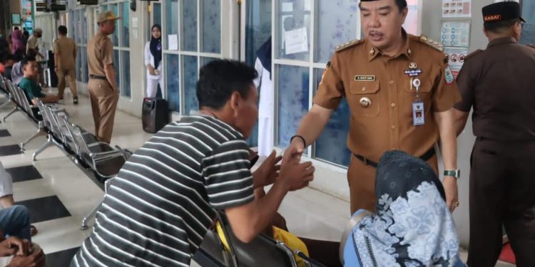 Pasca Lebaran Idul Fitri 1445 H, Pj Bupati Merangin Sidak Ke Kantor Pelayanan Publik, Salah Satunya Ke RSU Kol Abunjani 