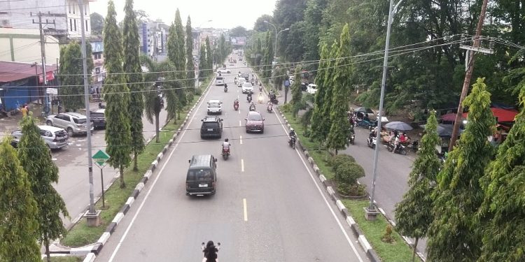 Dua Hari Jelang Lebaran, Arus Kendaraan di Jalan Lintas Sumatera Kabupaten Merangin Lancar