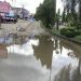 Air Kembali Rendam Jalan Tiga Jalur di Depan Pertokoan Kabupaten Merangin, Dikeluhkan Pengendara Bermotor 