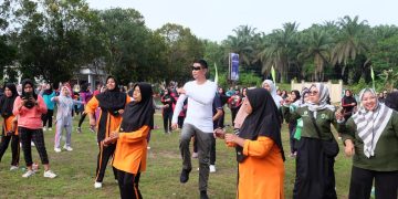 PJ Bupati Bachyuni Ikuti Senam Sehat Bersama Pegawai Kantor Camat Bahar Utara