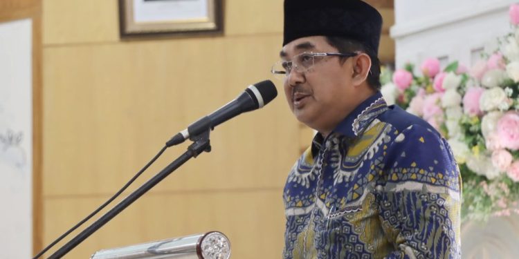 Bupati Anwar Sadat Hadiri Pelepasan Siswa/i Kelas XII dan Wisuda Tahfizul Qur’an Juz 30 SMAN 8 Tanjab Barat