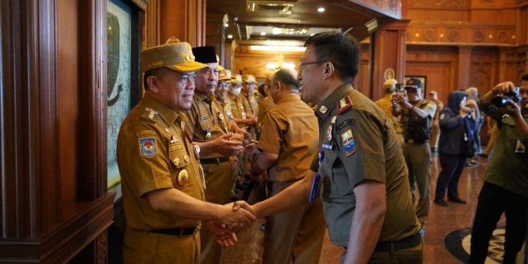 Hari Pertama Masuk Kerja, Al Haris Gelar Halal Bihalal dengan Ratusan Pegawai Pemprov Jambi