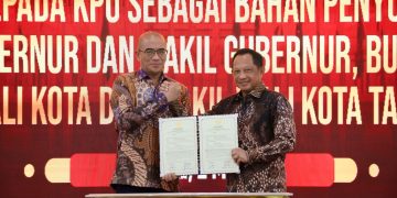 Kemendagri Serahkan DP4 kepada KPU sebagai Bahan Penyusunan DPT Pilkada Serentak 2024 