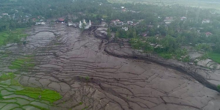 Banjir Lahar Dingin Tanah Datar Sumatera Barat, Korban Meninggal Bertambah Jadi 13 Orang