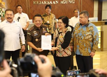 Kejaksaan Agung Terima Laporan Audit dari BPKP Kasus Korupsi Komoditas Timah, Kerugian Negara Mencapai Rp300 Triliun
