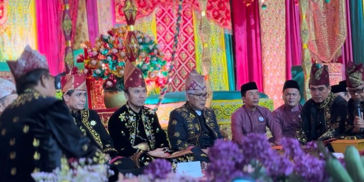 Ketua DPRD Jambi ditunjuk Wakili Tuan Rumah di Resepsi Pernikahan Anak Gubernur Jambi, Ucapkan Terima Kasih