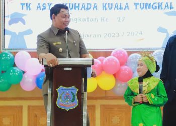 Wabup Tanjab Barat Ajak Siswa untuk Berbuat Baik, Rajin Belajar serta Hormati Guru