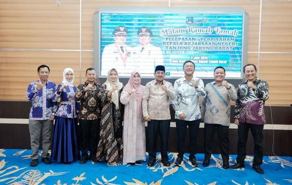 Pemkab Tanjab Barat Gelar Malam Perpisahan untuk Kejari Marcello Bellah