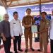 Pj Bupati Bachyuni Deliansyah Serahkan Sertifikat Tanah di Desa Tangkit