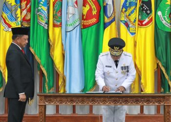 Mendagri Lantik Staf Ahli Kemenpora Samsudin sebagai Penjabat Gubernur Lampung 