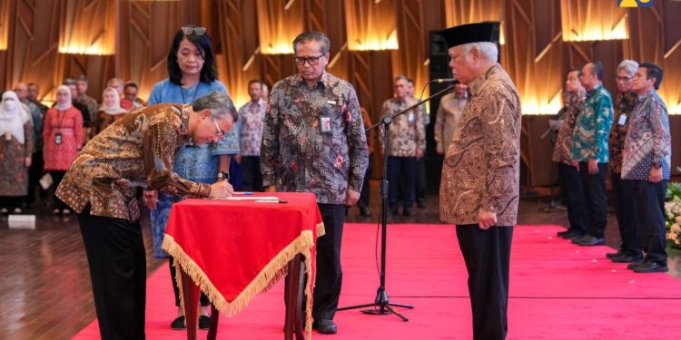 Menteri PUPR  Lantik 5 Pejabat Pimpinan Tinggi Madya dan 2 Pejabat Fungsional Ahli Utama, Ini Nama-Namanya