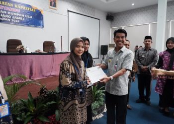 Pj Bupati Raden Najmi Secara Resmi Tutup Pelatihan Kader Posyandu Desa Se-Kecamatan Kumpeh Ulu