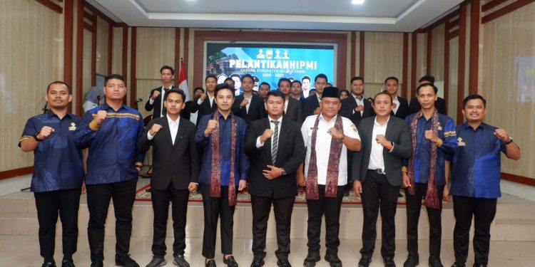 Sekda Budhi Hartono Hadiri Pelantikan HIPMI Kabupaten Muaro Jambi