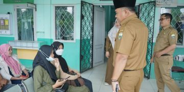 Sekda Budhi Hartono Lakukan Sidak ke Beberapa kantor Dinas dan Puskesmas wilayah Kab. Muaro Jambi