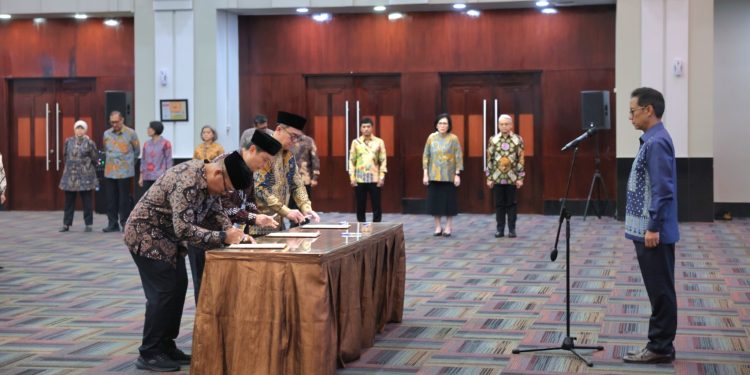 Menteri Kesehatan Melantik 8 Pejabat Eselon II dan 26 Direksi Rumah Sakit, Ini Nama-Namanya 