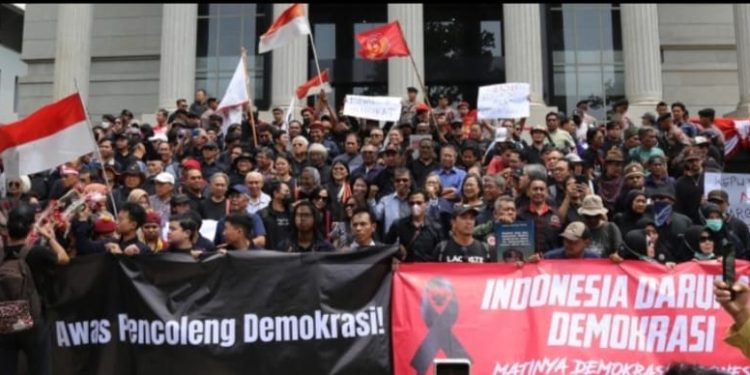 Mendatangi MK, Masyarakat Sipil Tegaskan Akan Kawal Putusan MK