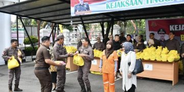 Kejaksaan Tinggi Jambi Gelar Bazar  Paket Sembako Murah Untuk Masyarakat dan Pegawai