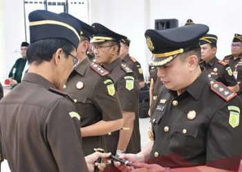 Kajati Jambi Lantik 5 Pejabat Eselon III, Salah Satunya Kejari Merangin