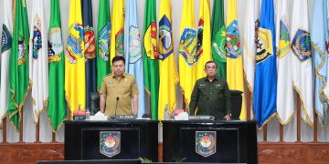 Plt. Sekjen Kemendagri Tekankan Pentingnya Aksi Cepat Atasi Harga Komoditas di Atas HET