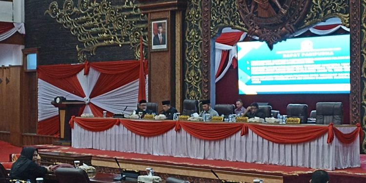Rapat Paripurna DPRD Jambi Hasilkan 3 Ranperda Disahkan jadi Perda