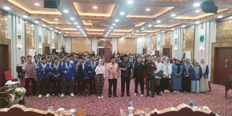 Sekda Sudirman Motivasi Remaja Jambi Jangan Ragu Bermimpi Tinggi