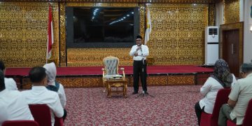 Pimpin Rapat Perdana, Pjs. Gubernur Sudirman Pastikan Pembangunan dan Pelayanan Masyarakat Tetap Berjalan