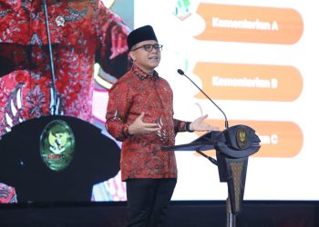 Menteri PANRB Serahkan Hasil Evaluasi SAKIP Tahun 2024, Ini Pemda Peraih Predikat