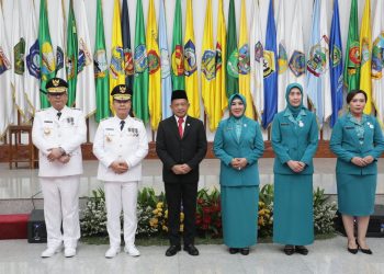 Mendagri Lantik Penjabat Gubernur Jakarta Teguh Setyabudi dan Papua Tengah Anwar Harun Damanik