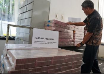 KPK Setorkan Uang Rampasan Rp37,4 Milyar ke Kas Negara dari Kasus Korupsi Proyek Jalan di Bengkalis 