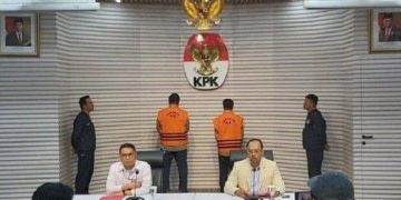KPK Tahan 2 Tersangka Kasus Korupsi APD Covid-19 Kemenkes