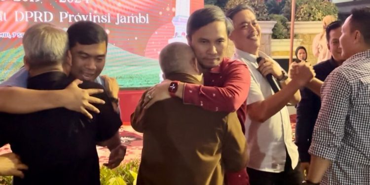 DPRD Jambi Gelar Malam Keakraban, Edi Purwanto Sampaikan Permintaan Maaf