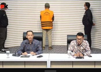 KPK Tahan Satu Tersangka Kasus Korupsi Pengadaan APD Covid-19 di Kementerian Kesehatan