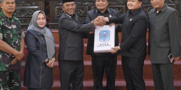 DPRD Merangin Gelar Rapat Paripurna Dengarkan Pj Bupati  Sampaikan Ranperda APBD 2025
