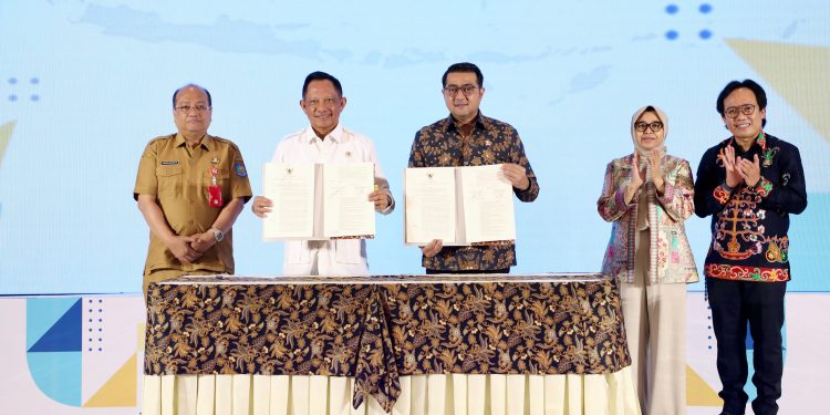 Mendagri Tanda Tangani Surat Keputusan Bersama, Dorong Daerah Bentuk Lembaga Ekonomi Kreatif 