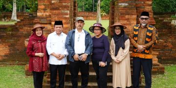 Gubernur Al Haris Dampingi Menteri Bappenas Tinjau Pembangunan Proyek Museum KBCN di Candi Muaro Jambi