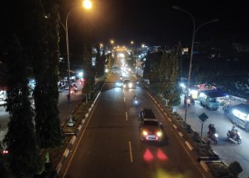 Jelang Pergantian Tahun 2024 ke 2025, Kendaraan Padati Jalan Tiga Jalur Lintas Sumatera Kabupaten Merangin