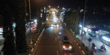 Jelang Pergantian Tahun 2024 ke 2025, Kendaraan Padati Jalan Tiga Jalur Lintas Sumatera Kabupaten Merangin