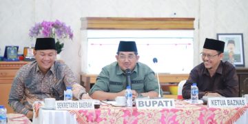 Dukungan Penuh Bupati Anwar Sadat untuk Program Zakat di Tanjab Barat
